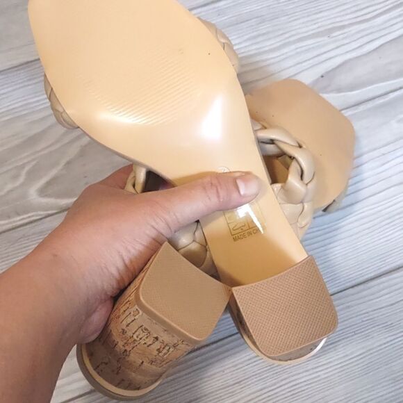 (39-4085) 🔥3/$20🔥 LACUONE Women's Mid Heels Square Toe Block Heeled Sz 6 - Picture 11 of 11